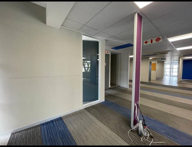 358M² OFFICE TO LET IN BRYANSTON